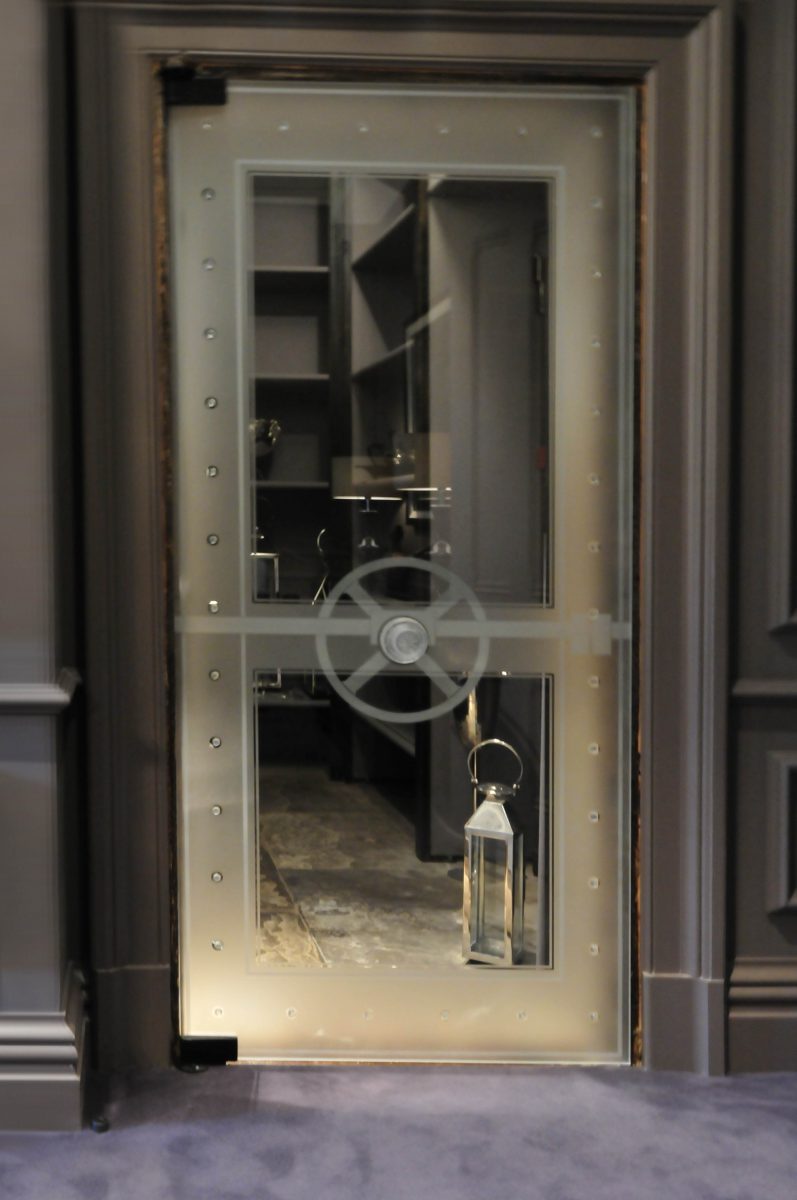Bespoke door panel created by Daedalian Glass Studios.